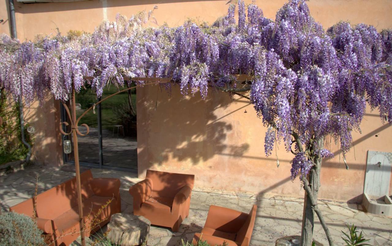 Mas Du Petit Claux Ξενοδοχείο Barbentane Εξωτερικό φωτογραφία